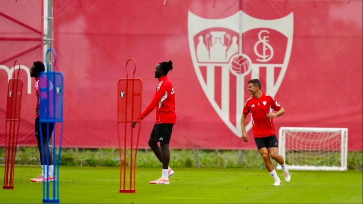 La implicación de Azpilicueta y Mendy: dobles sesiones para volver con el grupo