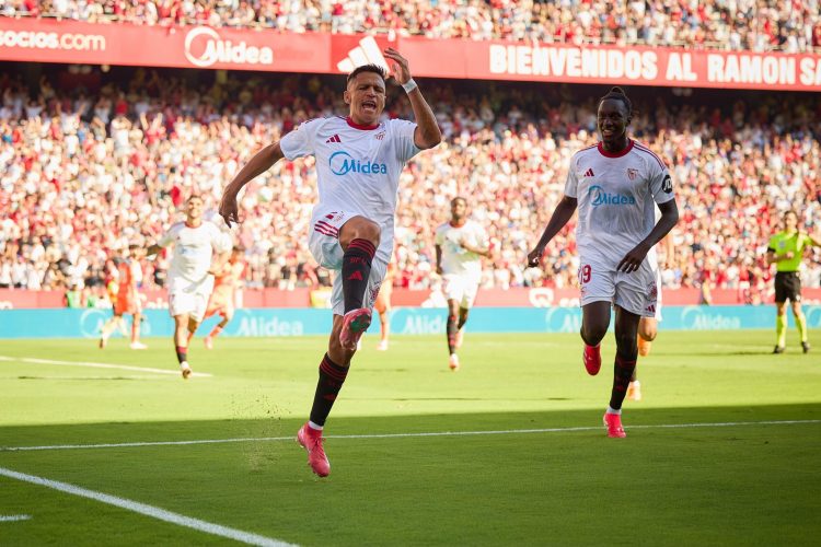 Un Sevilla sublime rompe todos los maleficios para desatar la ‘Peladomanía’ en Nervión