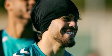 Abde durante una sesión de entrenamiento del Real Betis. | Imagen: perfil de X @RealBetis.