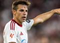 César Azpilicueta disputando un partido con el Sevilla FC. | Imagen: perfil de X @ZonaMixta__.