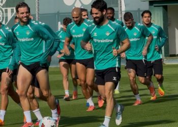 Isco Alarcón en su regreso a los entrenamientos del Real Betis