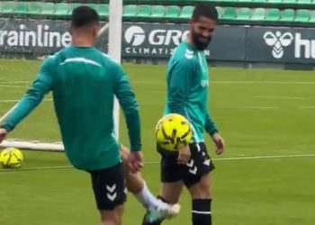 Isco y Antony, un entrenamiento con el Real Betis. | Imagen: captura de pantalla video publicado por el Real Betis.