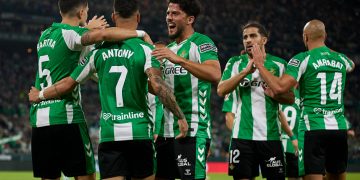 Celebración de los jugadores del Real Betis tras uno de los goles al Mallorca