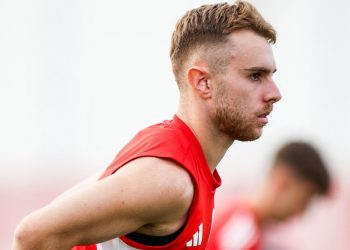 Peque durante una sesión de entrenamiento del Sevilla FC. | Imagen: X.