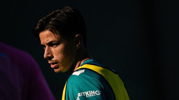 Valentín Gómez durante un entrenamiento con el Real Betis