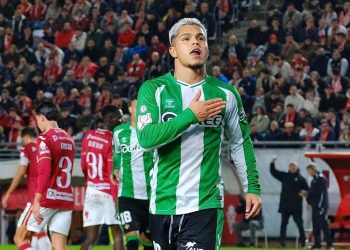 El Real Betis cumple y avanza a los octavos de Copa