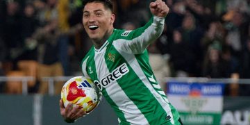 Chimy Ávila celebrando uno de los goles que anotó ante el Elche. | Imagen: perfil de X @RealBetis.