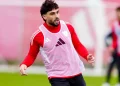 Maupay realizando un entrenamiento con el Sevilla. | Imagen: página web Sevilla FC.