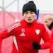 Rubén Vargas realizando un ejercicio durante una sesión de entrenamiento. | Imagen: perfil de X @SevillaFC.