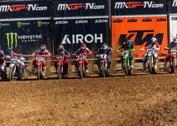 Pilotos realizando la salida durante una prueba del Campeonato del Mundo de MXGP. | Imagen: página web MXGP Andalucía Spain.