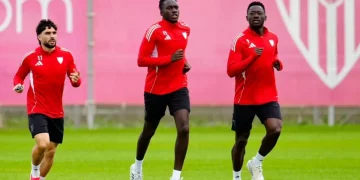 Jugadores del Sevilla corriendo durante un entrenamiento. | Imagen: página web Sevilla FC.