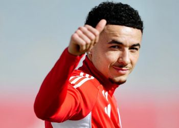 Vargas presente en un entrenamiento del Sevilla. | Imagen: perfil de X @SevillaFC.