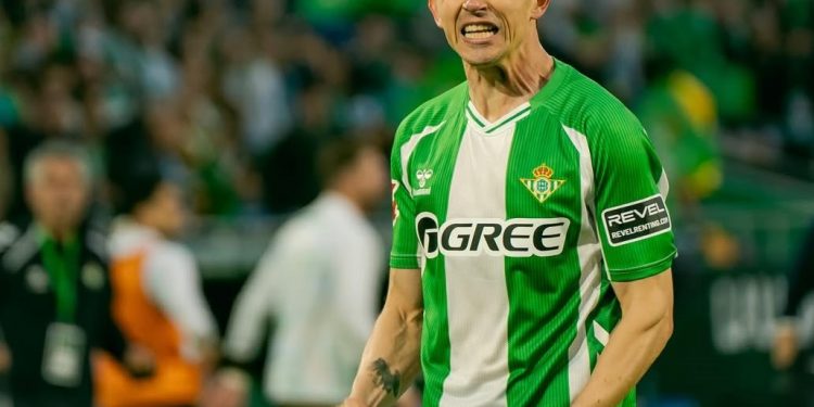 Fidalgo vuelve a casa: Convocado por primera vez con México