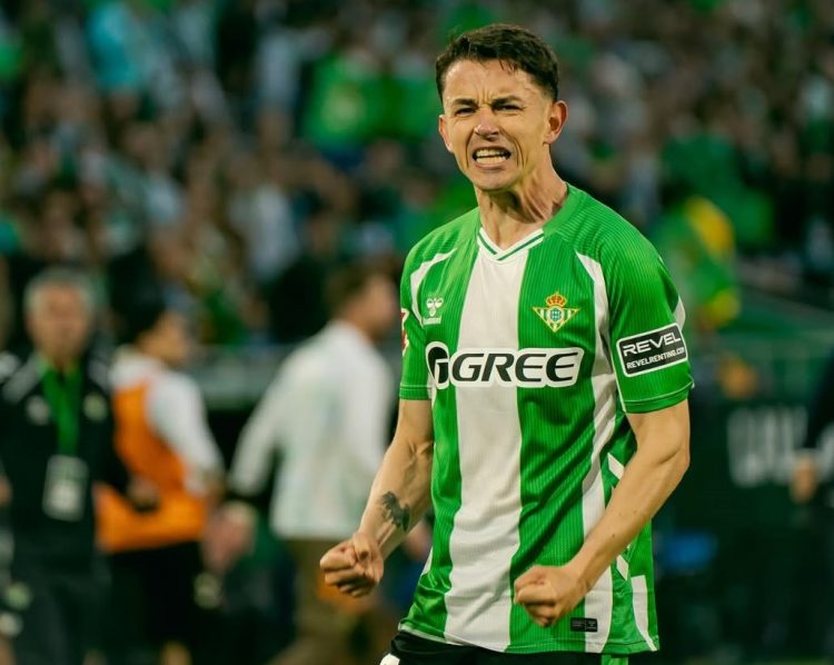 Fidalgo vuelve a casa: Convocado por primera vez con México