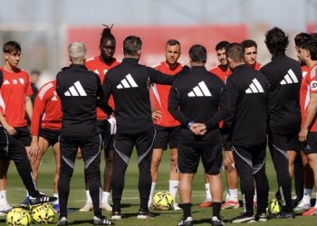 Luis García Plaza termina su primera semana al frente del Sevilla con la presencia de Marcao