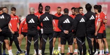 Luis García Plaza termina su primera semana al frente del Sevilla con la presencia de Marcao
