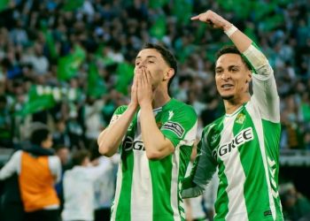 Fidalgo, entre los debutantes más afortunados de los derbis de este siglo