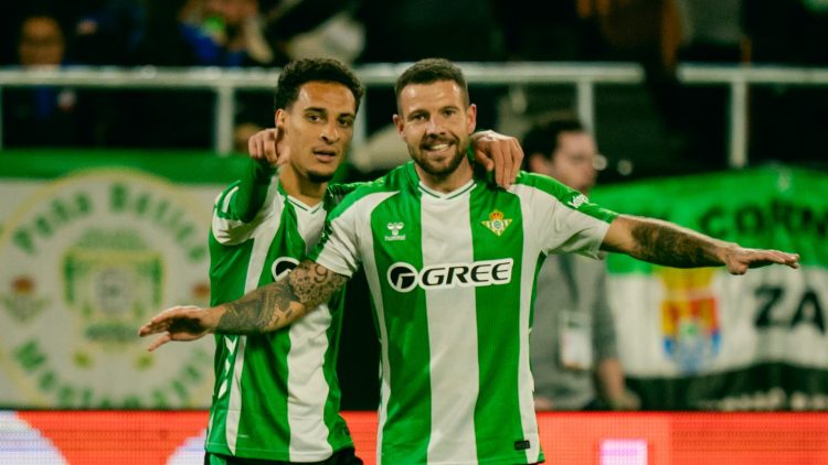 Ruibal y Antony celebran el primer gol del Betis ante el Panathinaikos | Imagen: Real Betis