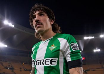 Héctor Bellerín sobre la homofobia en el fútbol: «Soy abanderado de una causa que no es mía»