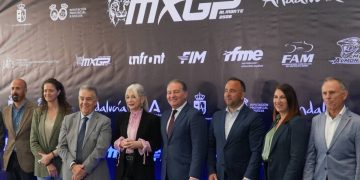 Autoridades posando en un acto del MXGP Andalucia Spain.