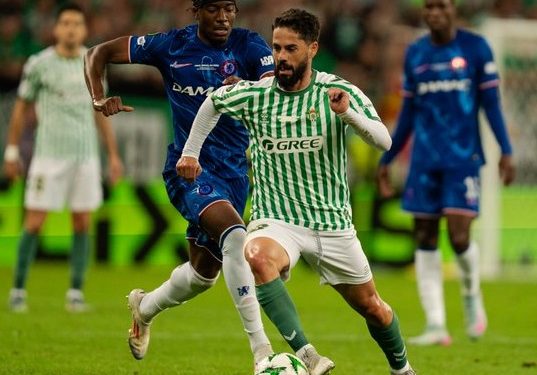 La posibilidad del Betis de superar los ingresos de la Conference