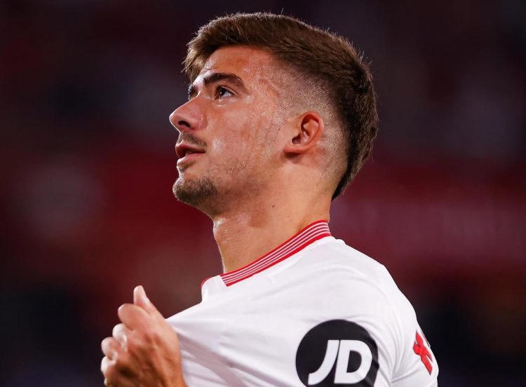 Kike Salas: «No pienso en la capitanía»