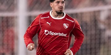 El Betis está en Argentina en busca del fichaje de Kevin Lomónaco para la 26/27