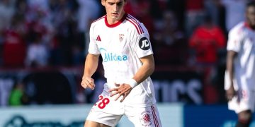 El motivo por el que Almeyda retuvo a Manu Bueno en el Sevilla