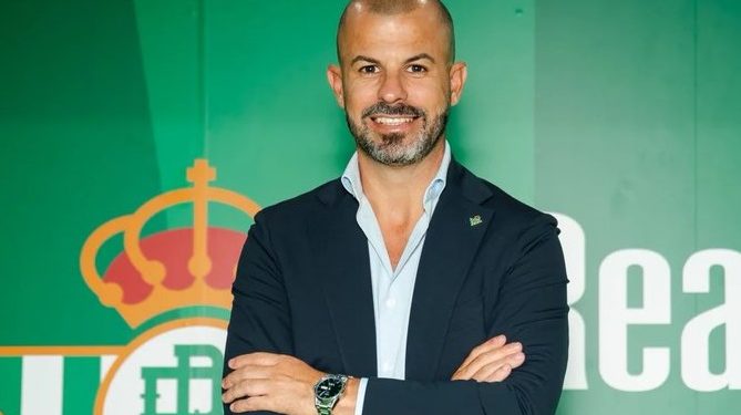 Manu Fajardo agita el mercado verdiblanco: Los futbolistas en los que se está fijando el Betis