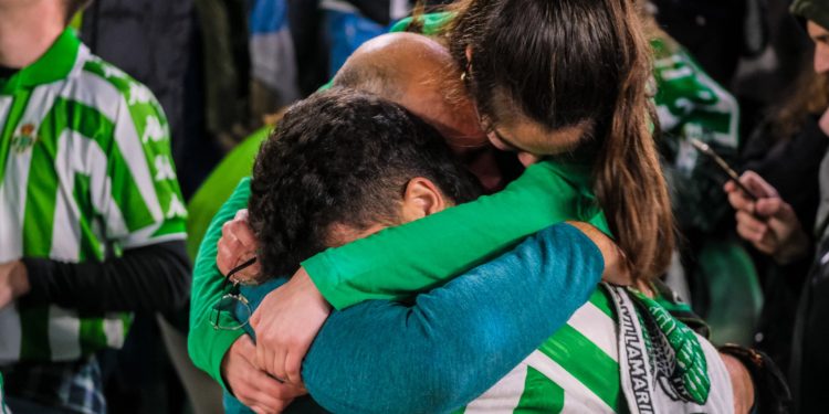 Recordar el pasado del Real Betis… y apretar los dientes