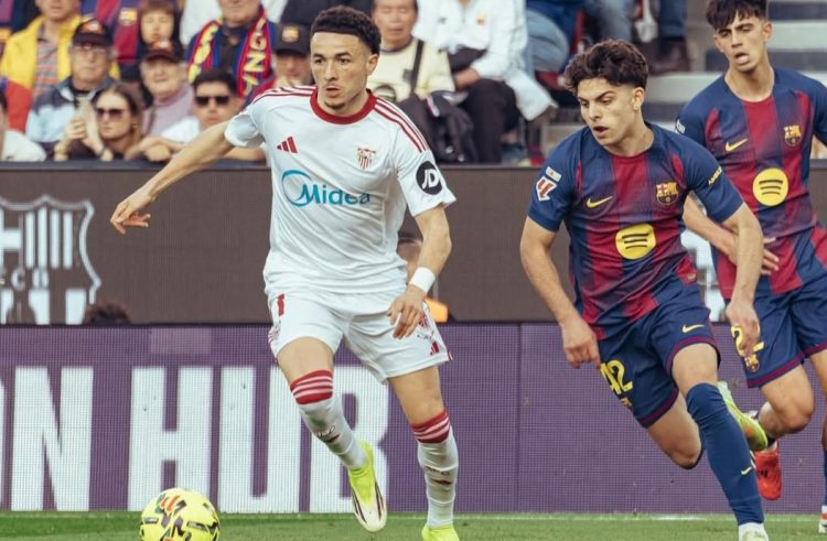 La defensa del Sevilla vuelve a las andadas