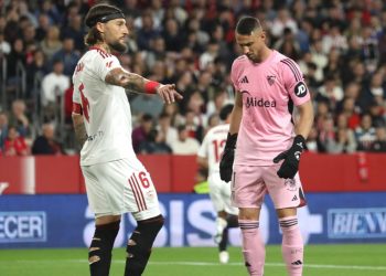 Almeyda ‘mete la pata’ y el Sevilla se acerca al precipicio
