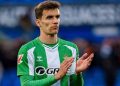 Diego Llorente disputando un partido con el Real Betis. | Imagen: perfil de X @ZonaMixta__.