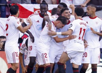 Jugadores del Sevilla celebrando un gol. | Imagen: X.