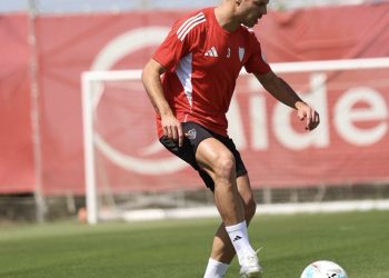 Azpilicueta apunta a regresar contra la Real Sociedad