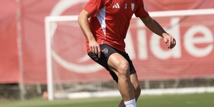 Azpilicueta apunta a regresar contra la Real Sociedad