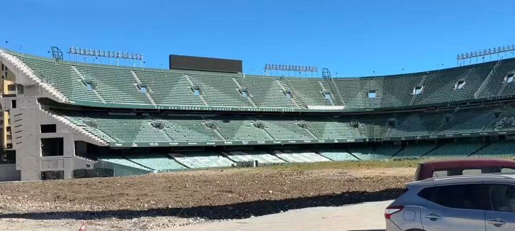 Las máquinas ya ruedan en el nuevo Benito Villamarín: El Betis reanuda las obras