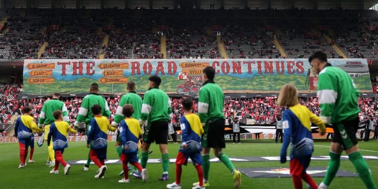 Horario y dónde ver el Betis-Braga: Cita histórica en el campo y en la grada