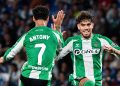 Antony y Ez Abde celebran el primer gol del Real Betis ante la Real Sociedad | Imagen: RBB