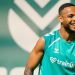 Natan realizando un ejercicio en un entrenamiento del Betis. | Imagen: perfil de X @RealBetis.