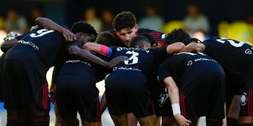 Jugadores del Sevilla haciendo piña ante el Villarreal. | Imagen: X.