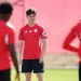 Jugadores del Sevilla sobre el césped de la ciudad deportiva. | Imagen: página web Sevilla FC.